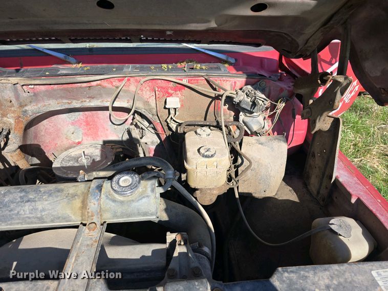 image for item EH8865 1987 GMC C7 grain truck