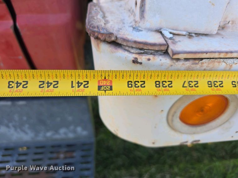 image for item EH8866 1991 Chevrolet Kodiak C7 grain truck