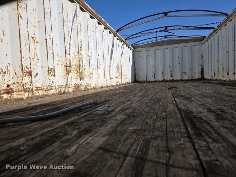 image for item EH8866 1991 Chevrolet Kodiak C7 grain truck