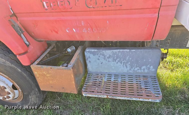 image for item EH8866 1991 Chevrolet Kodiak C7 grain truck