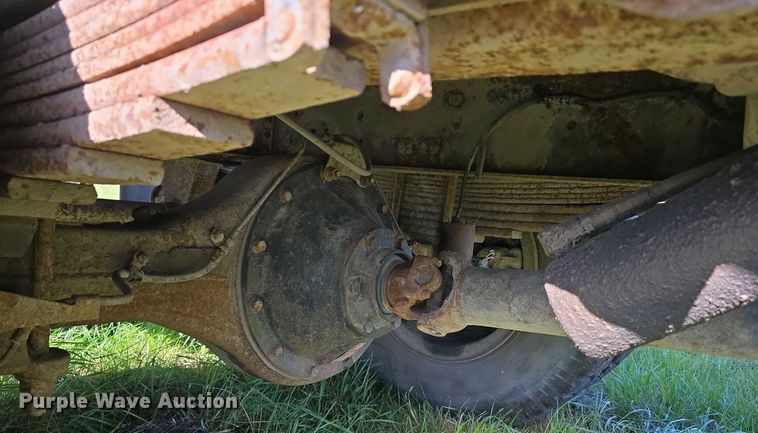 image for item EH8866 1991 Chevrolet Kodiak C7 grain truck