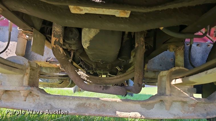 image for item EH8866 1991 Chevrolet Kodiak C7 grain truck