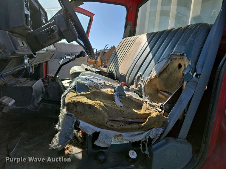 image for item EH8866 1991 Chevrolet Kodiak C7 grain truck