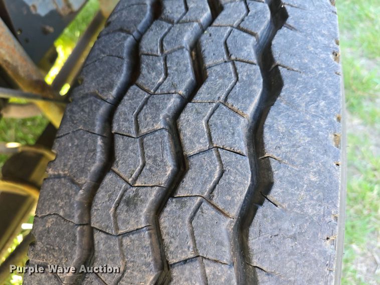 image for item EH8866 1991 Chevrolet Kodiak C7 grain truck