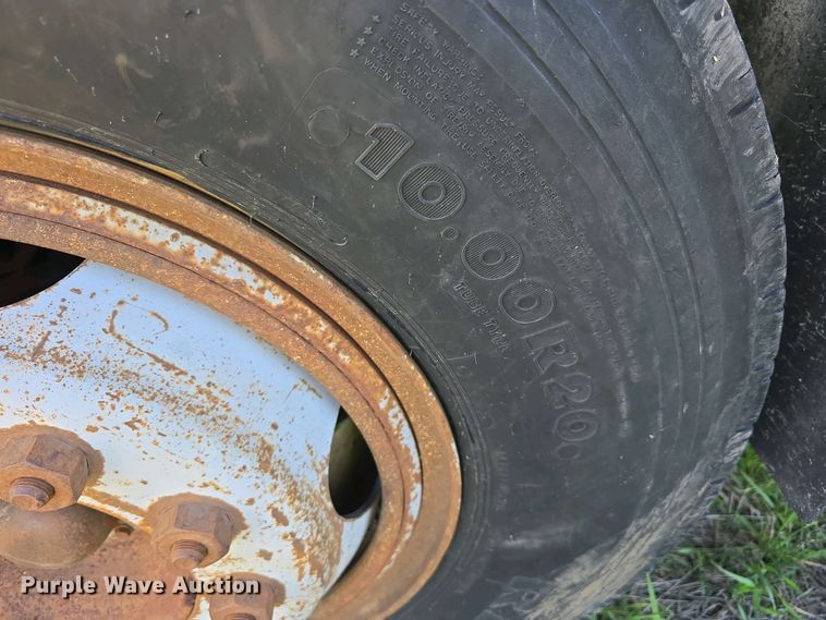 image for item EH8866 1991 Chevrolet Kodiak C7 grain truck