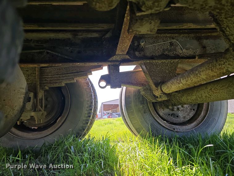 image for item EH8866 1991 Chevrolet Kodiak C7 grain truck