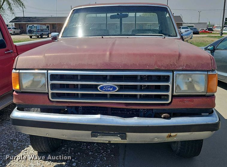 image for item EH8886 1990 Ford F150 pickup truck