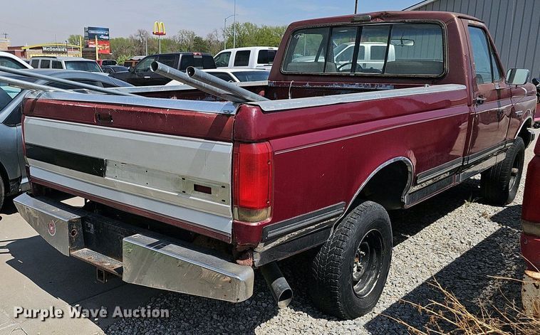 image for item EH8886 1990 Ford F150 pickup truck