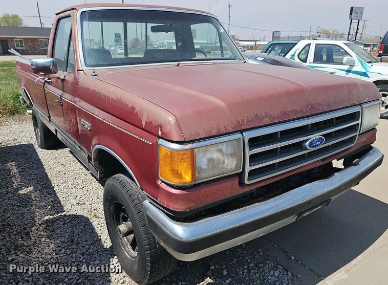 image for item EH8886 1990 Ford F150 pickup truck
