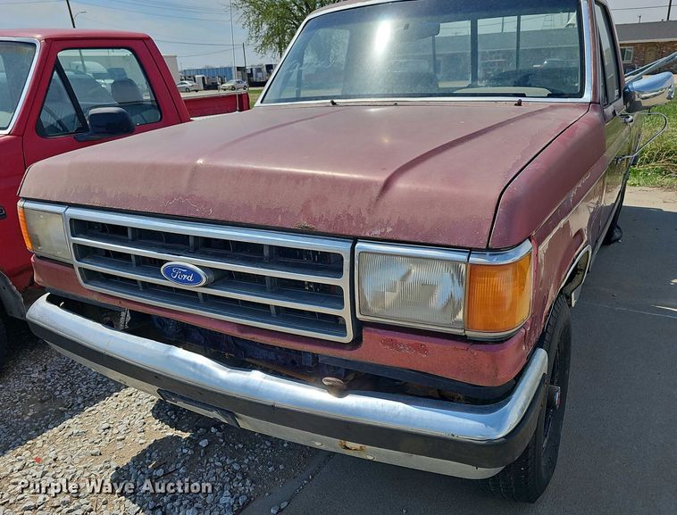 image for item EH8886 1990 Ford F150 pickup truck