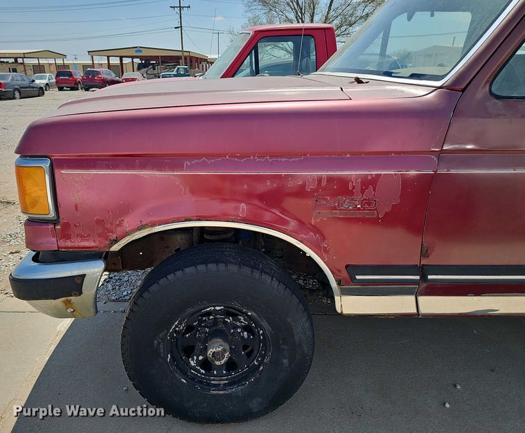 image for item EH8886 1990 Ford F150 pickup truck
