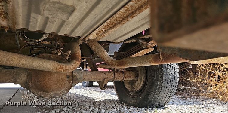 image for item EH8886 1990 Ford F150 pickup truck