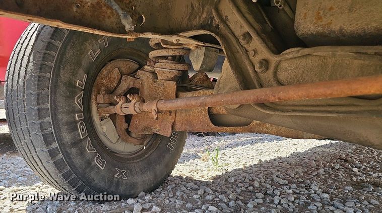 image for item EH8886 1990 Ford F150 pickup truck