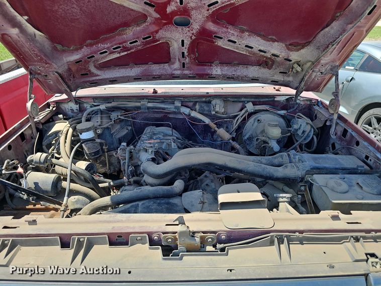 image for item EH8886 1990 Ford F150 pickup truck