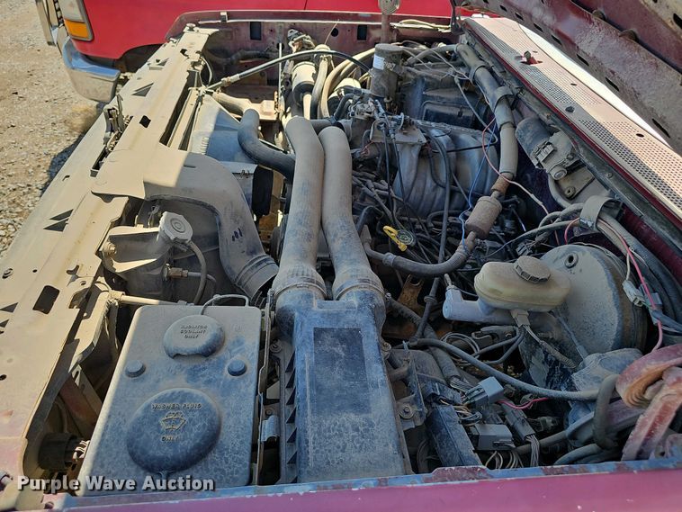 image for item EH8886 1990 Ford F150 pickup truck