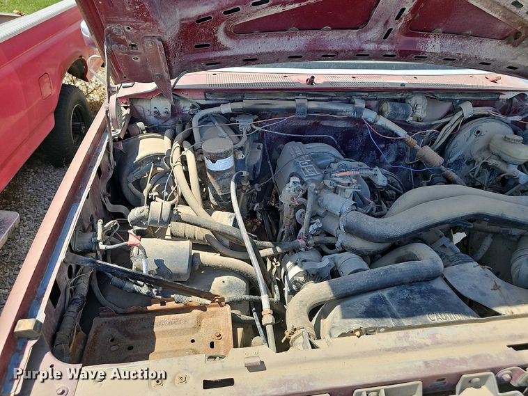 image for item EH8886 1990 Ford F150 pickup truck