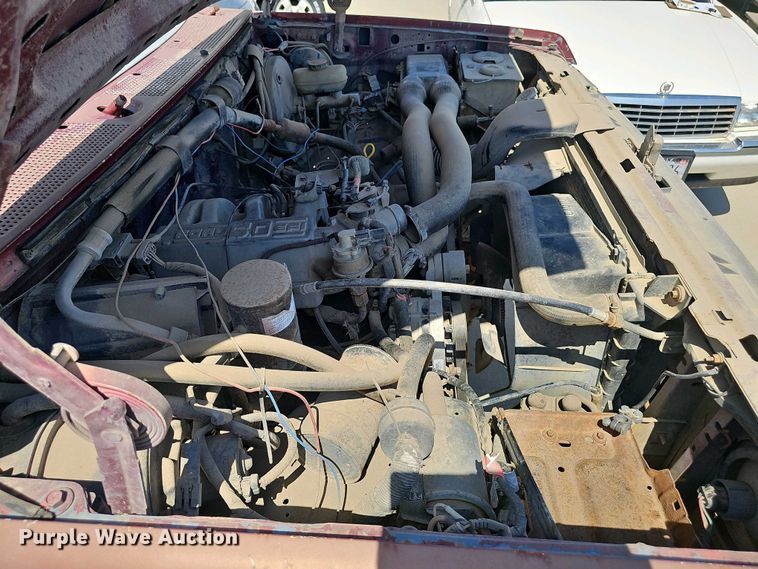 image for item EH8886 1990 Ford F150 pickup truck