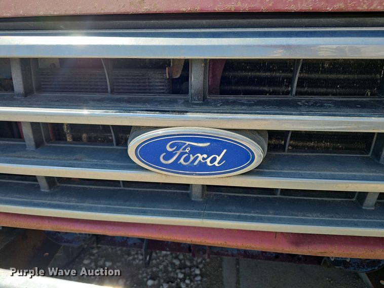 image for item EH8886 1990 Ford F150 pickup truck