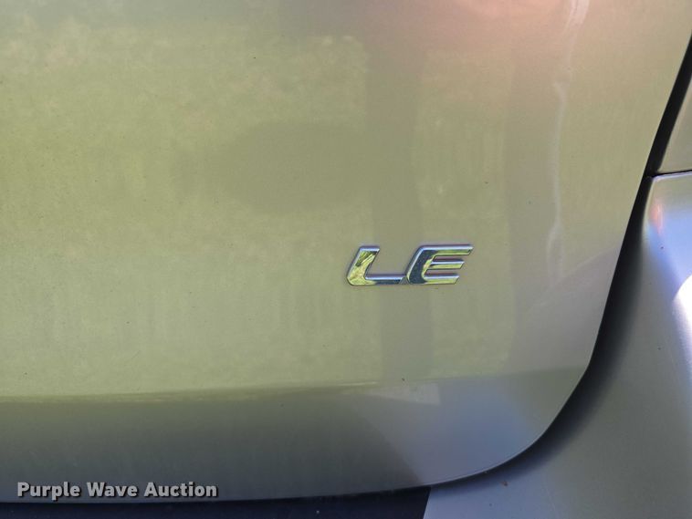 image for item EH8954 2006 Toyota Sienna LE van