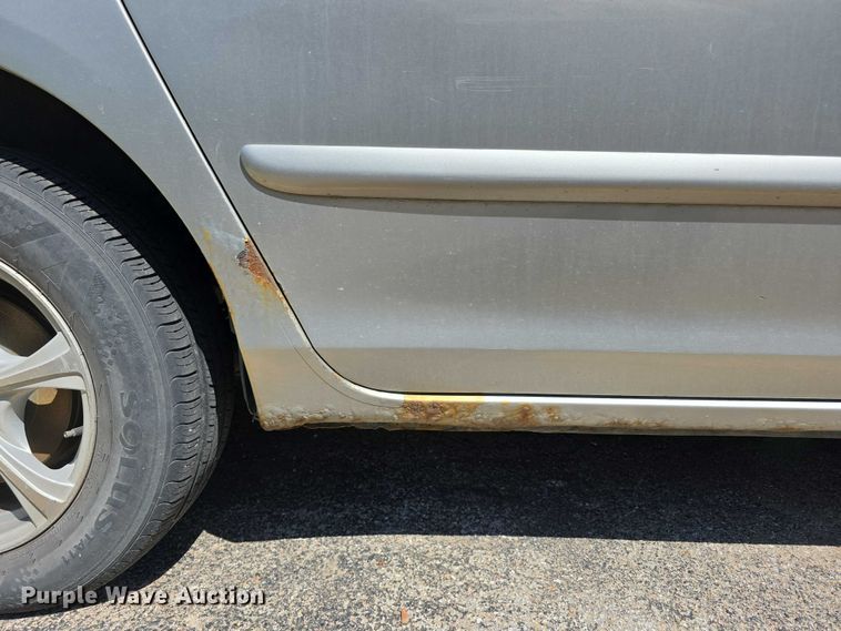 image for item EH8954 2006 Toyota Sienna LE van