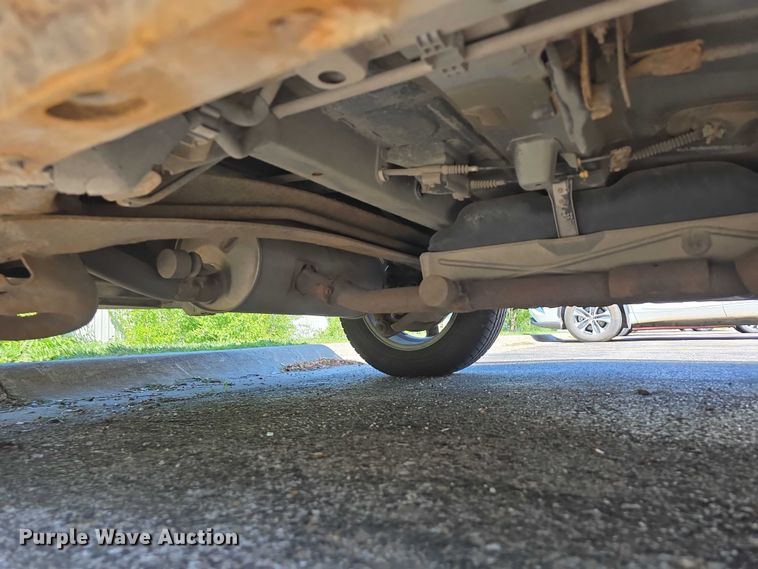 image for item EH8954 2006 Toyota Sienna LE van