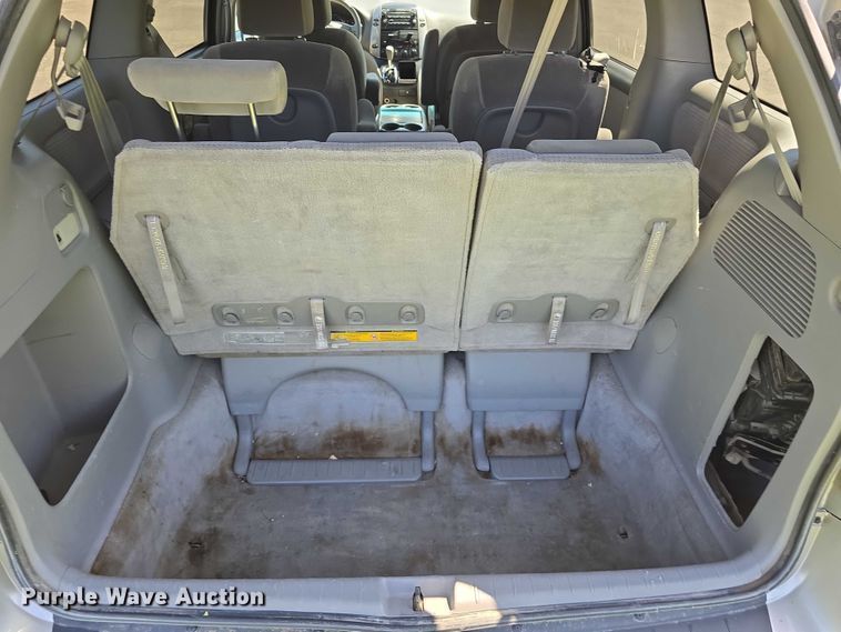 image for item EH8954 2006 Toyota Sienna LE van