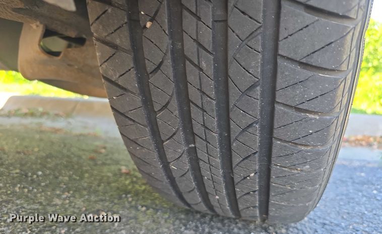 image for item EH8954 2006 Toyota Sienna LE van