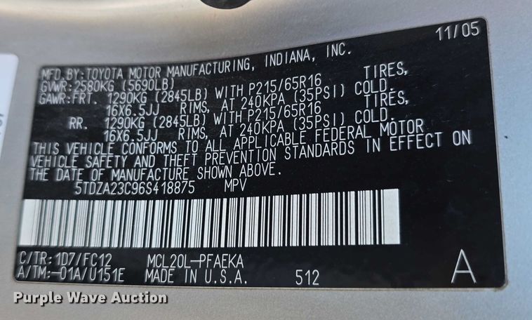 image for item EH8954 2006 Toyota Sienna LE van