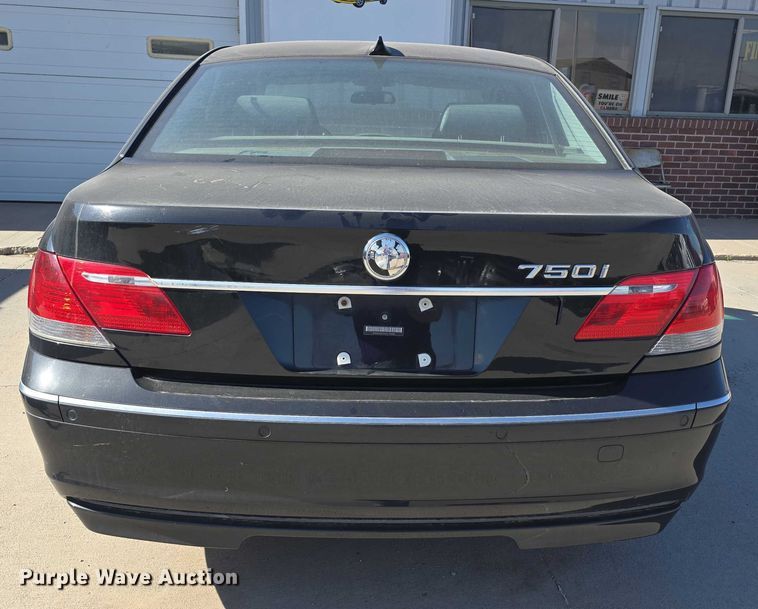 image for item EH8956 2006 BMW 750I 