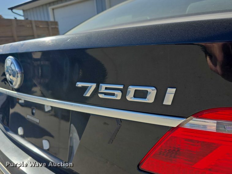 image for item EH8956 2006 BMW 750I 