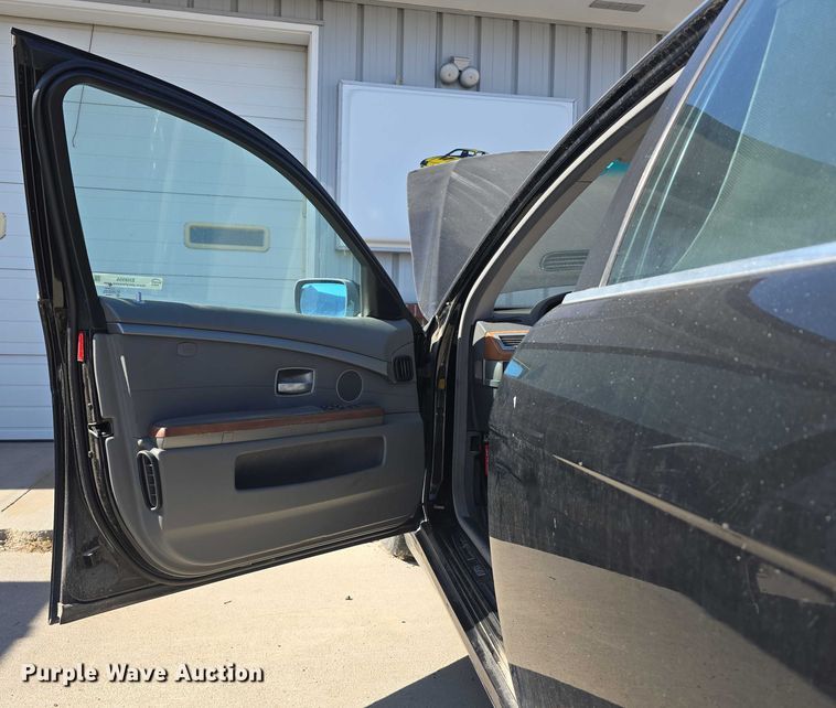 image for item EH8956 2006 BMW 750I 