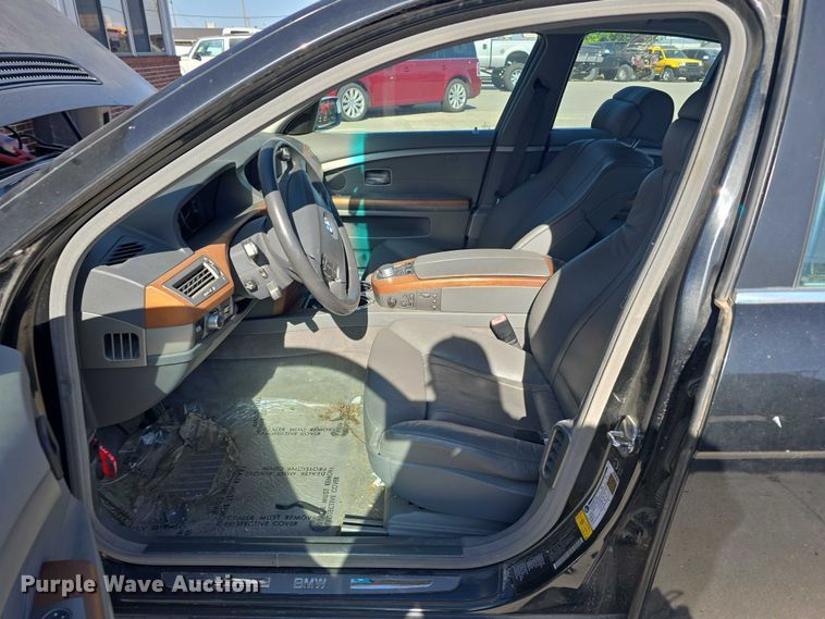 image for item EH8956 2006 BMW 750I 