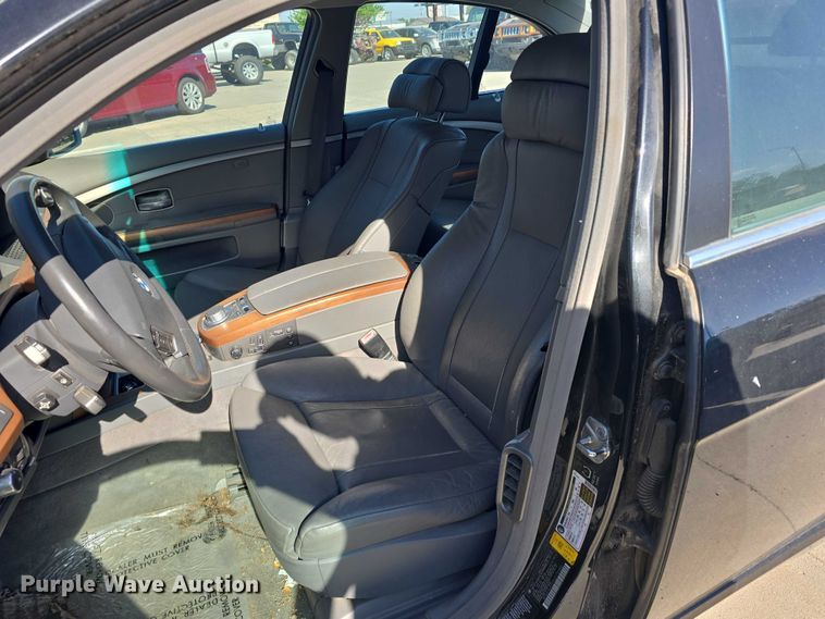 image for item EH8956 2006 BMW 750I 