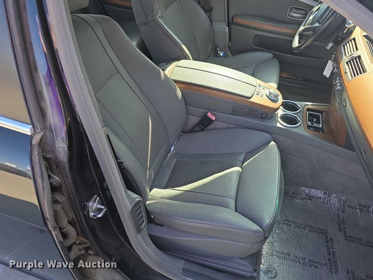 image for item EH8956 2006 BMW 750I 