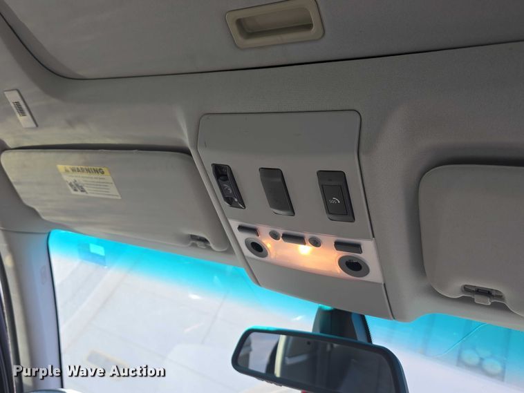 image for item EH8956 2006 BMW 750I 