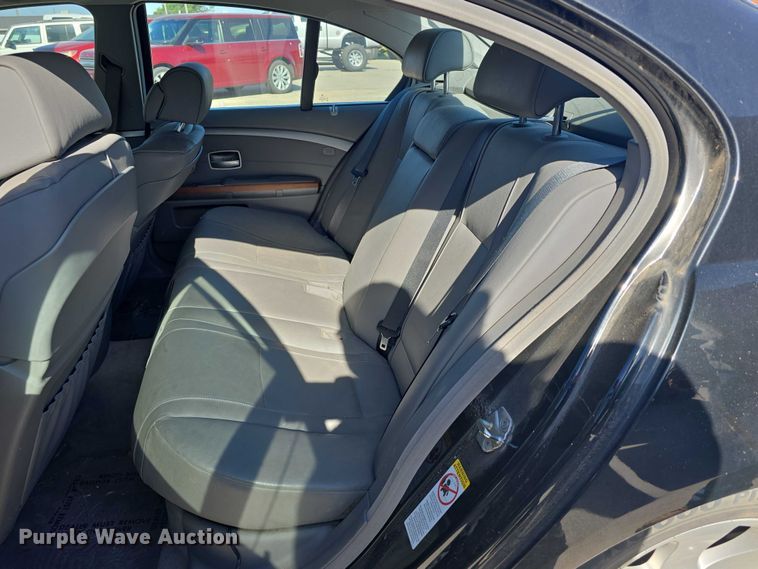 image for item EH8956 2006 BMW 750I 