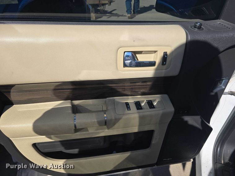 image for item EH8957 2014 Ford Flex SEL SUV
