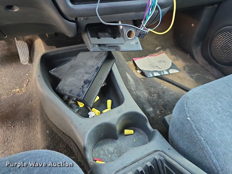 image for item EH8958 1999 Chevrolet Blazer LS SUV