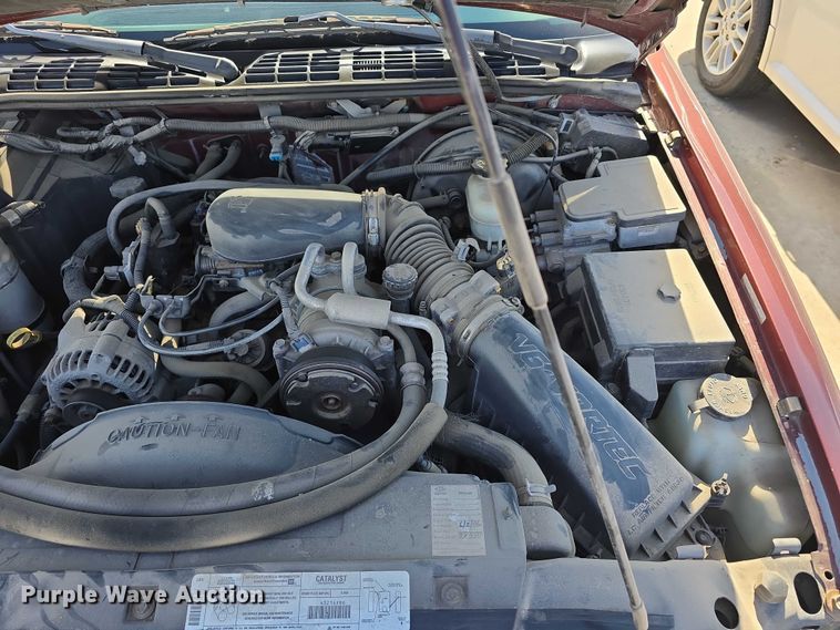 image for item EH8958 1999 Chevrolet Blazer LS SUV