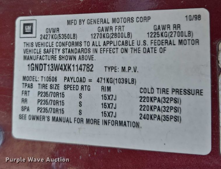 image for item EH8958 1999 Chevrolet Blazer LS SUV