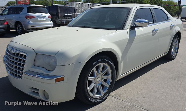 image for item EH8959 2005 Chrysler 300 