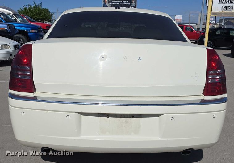 image for item EH8959 2005 Chrysler 300 