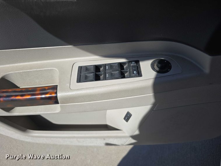 image for item EH8959 2005 Chrysler 300 