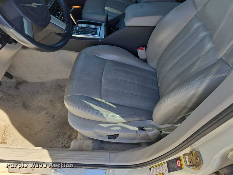 image for item EH8959 2005 Chrysler 300 