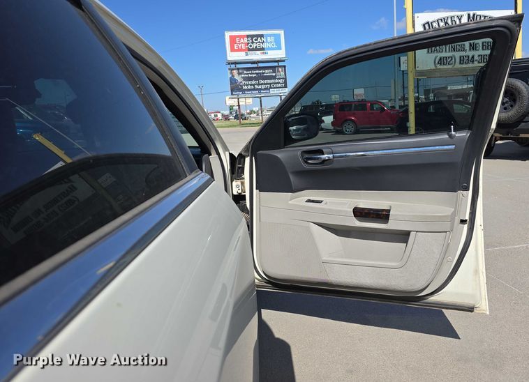 image for item EH8959 2005 Chrysler 300 