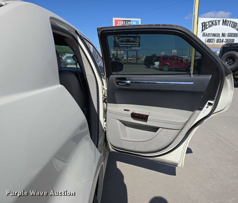 image for item EH8959 2005 Chrysler 300 