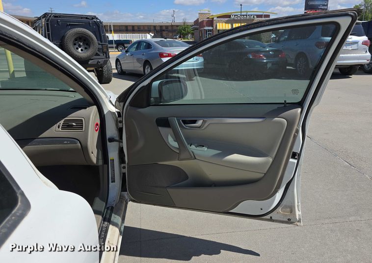 image for item EH8960 2009 Volvo S60 