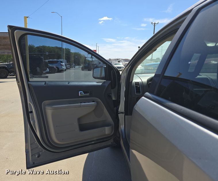 image for item EH8961 2008 Ford Edge SEL SUV