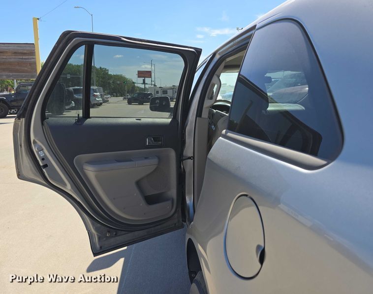 image for item EH8961 2008 Ford Edge SEL SUV