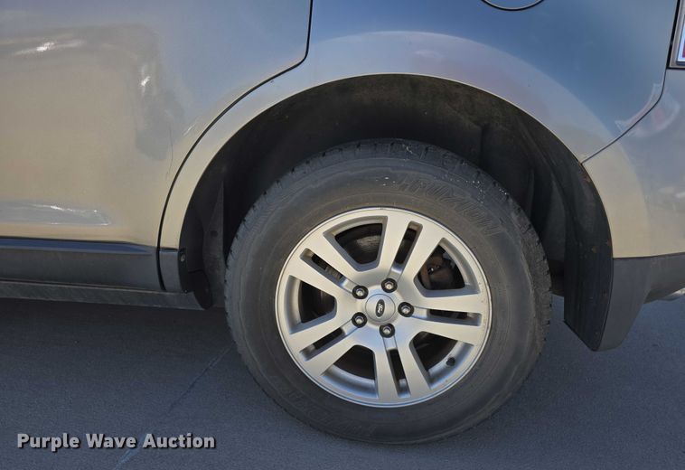 image for item EH8961 2008 Ford Edge SEL SUV